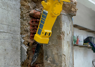 Přídavná zařízení Hydraulická bourací kladiva Epiroc SB 202