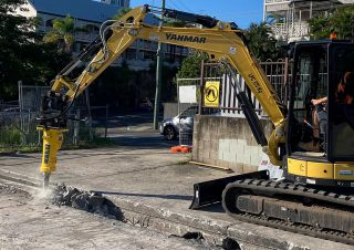 Přídavná zařízení Hydraulická bourací kladiva Epiroc SB 302