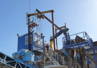 Přídavná zařízení Hydraulická bourací kladiva Epiroc SB 702