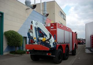 Hydraulické nakládací jeřáby Cormach 12000 E2