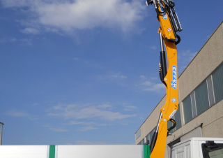 Hydraulické nakládací jeřáby Effer 130 C4S