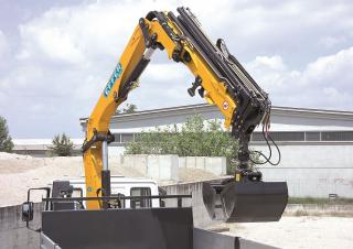Hydraulické nakládací jeřáby Effer 135 2S