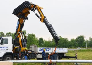Hydraulické nakládací jeřáby Effer 1355 9S