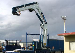 Hydraulické nakládací jeřáby Cormach 16600 EF