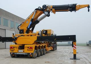 Hydraulické nakládací jeřáby Effer 3000 4S
