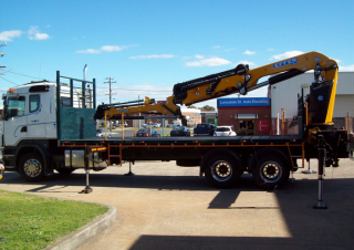 Hydraulické nakládací jeřáby Effer 315 5S