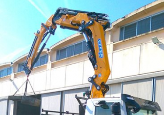 Hydraulické nakládací jeřáby Effer 375 3S