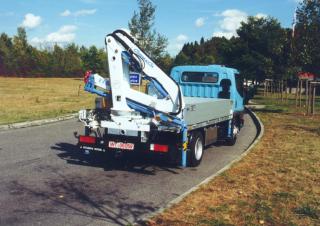 Hydraulické nakládací jeřáby Cormach 6800 E3