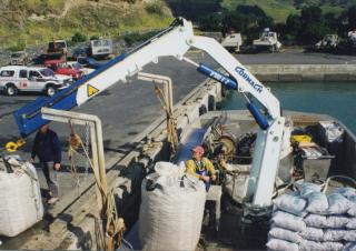 Hydraulické nakládací jeřáby Cormach 8700 E1