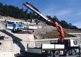 Hydraulické nakládací jeřáby Ferrari® 990R A8 