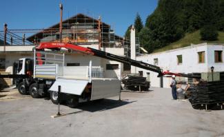 Hydraulické nakládací jeřáby Fassi F 335 RA 2.22 e-dynamic