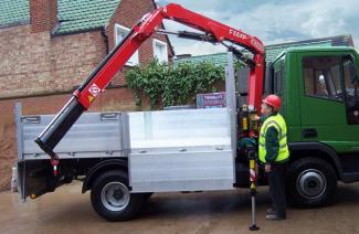 Hydraulické nakládací jeřáby Fassi F 55 A 0.22 e-active