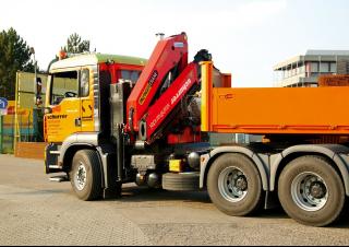 Hydraulické nakládací jeřáby Palfinger PK 23500 C