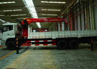 Hydraulické nakládací jeřáby Sany SPS 35000 C