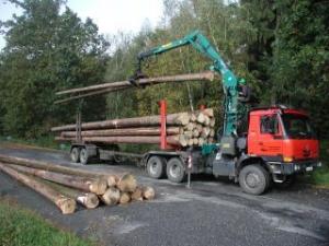 Hydraulické nakládací jeřáby Ostroj WM 185 NT