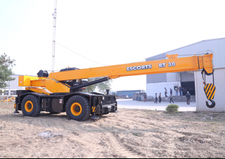 Jeřáby pro těžký terén Escorts RT-30