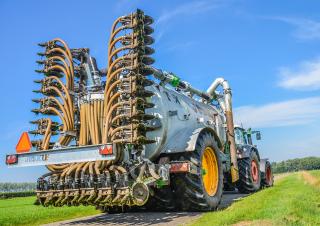 Technologie kejdy a hnoje Kalové cisterny Joskin TETRAX2 10700 S
