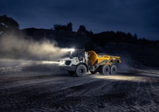 Kloubové dampry Liebherr TA 230 Litronic