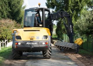 Kolová rypadla Mecalac 12 MTX