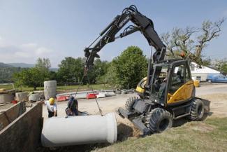 Kolová rypadla Mecalac 714 MW e