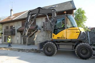 Kolová rypadla Mecalac 714 MW e