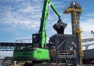 Manipulátory s materiálem Sennebogen 870M E Hybrid 
