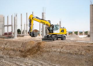 Kolová rypadla Liebherr A 920 Litronic