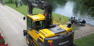 Kolová rypadla Volvo EW160D