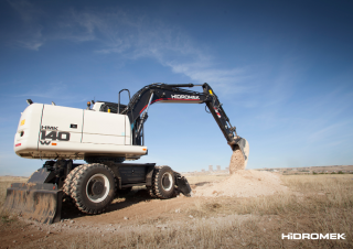 Kolová rypadla Hidromek HMK 140 W