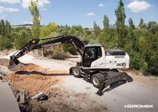 Kolová rypadla Hidromek HMK 200 W