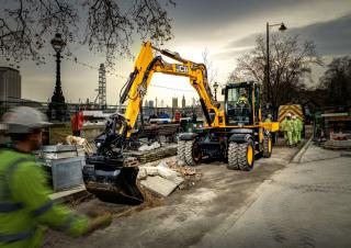 Kolová rypadla JCB Hydradig 110W