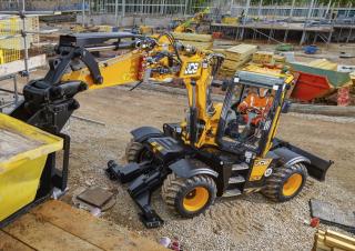 Kolová rypadla JCB Hydradig 110W
