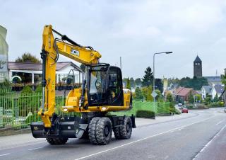 Kolová rypadla JCB JS145W