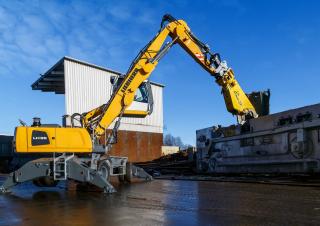 Manipulátory s materiálem Liebherr LH 35 M Industry Litronic