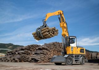Manipulátory s materiálem Liebherr LH 60 M Timber Litronic
