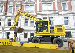 Kolová rypadla Komatsu PW180-10