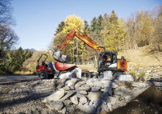 Kolová rypadla Hitachi ZX145W-6