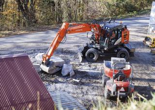 Kolová rypadla Hitachi ZX145W-6