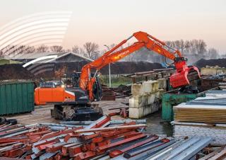 Kolová rypadla Hitachi ZX220W-7