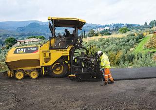 Kolové finišery Caterpillar AP500F