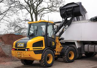 Kolové nakladače JCB 407
