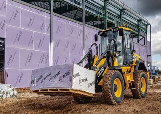 Kolové nakladače JCB 411 HT