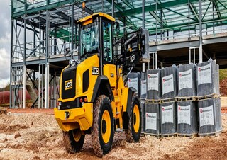 Kolové nakladače JCB 411 HT
