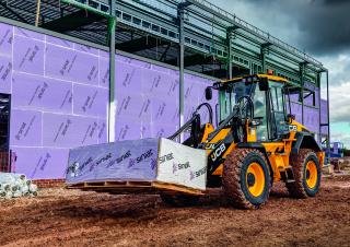 Kolové nakladače JCB 411 HT