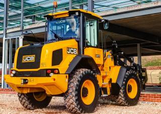 Kolové nakladače JCB 411 HT