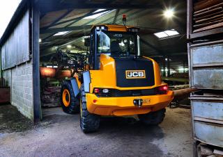 Kolové nakladače JCB 417 HT