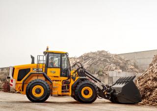 Kolové nakladače JCB 427 HT