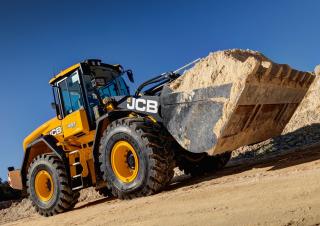 Kolové nakladače JCB 437 HT