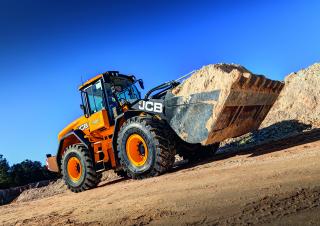 Kolové nakladače JCB 437 ZX
