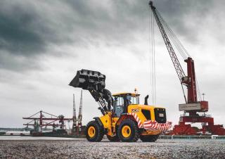Kolové nakladače JCB 457 HT